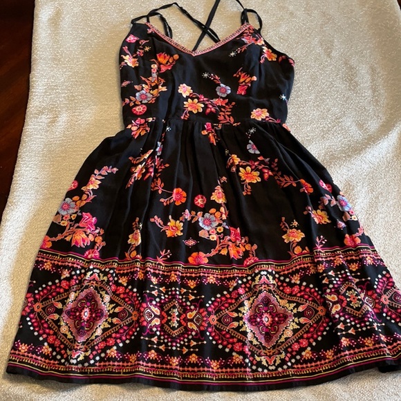Dresses & Skirts - Floral sundress